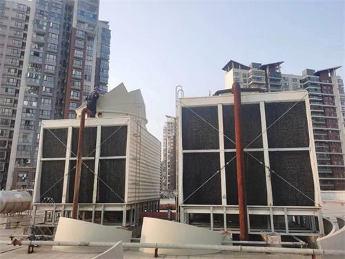 冷卻塔漏水的原因到底是什么(什么情況會導致冷卻塔底部漏水),冷卻塔底